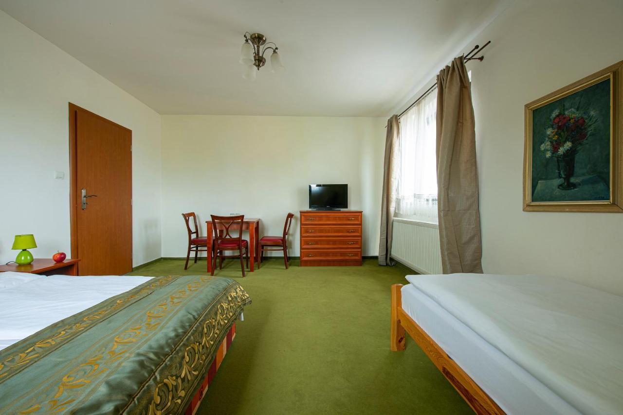Motel&Restaurant Lavender Poprad Eksteriør billede