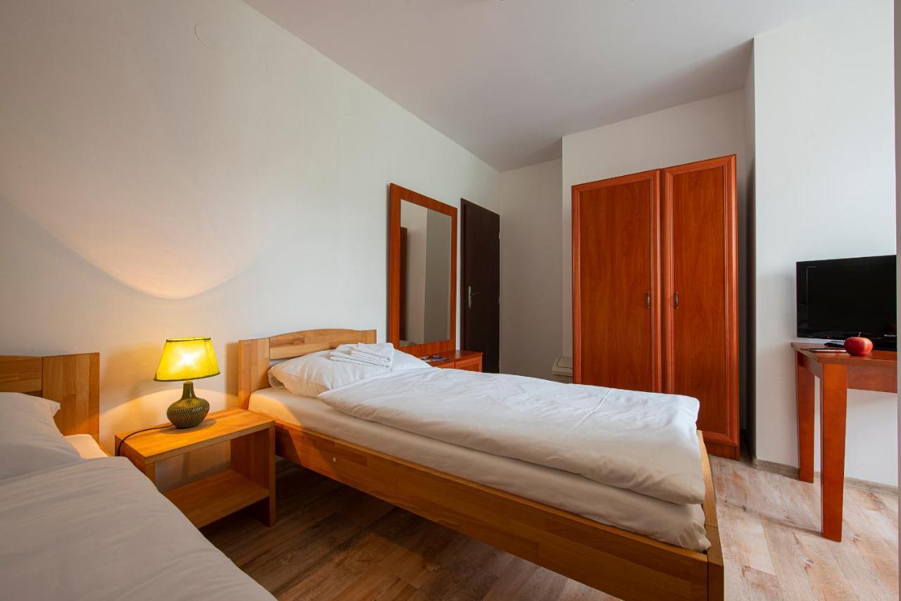 Motel&Restaurant Lavender Poprad Eksteriør billede
