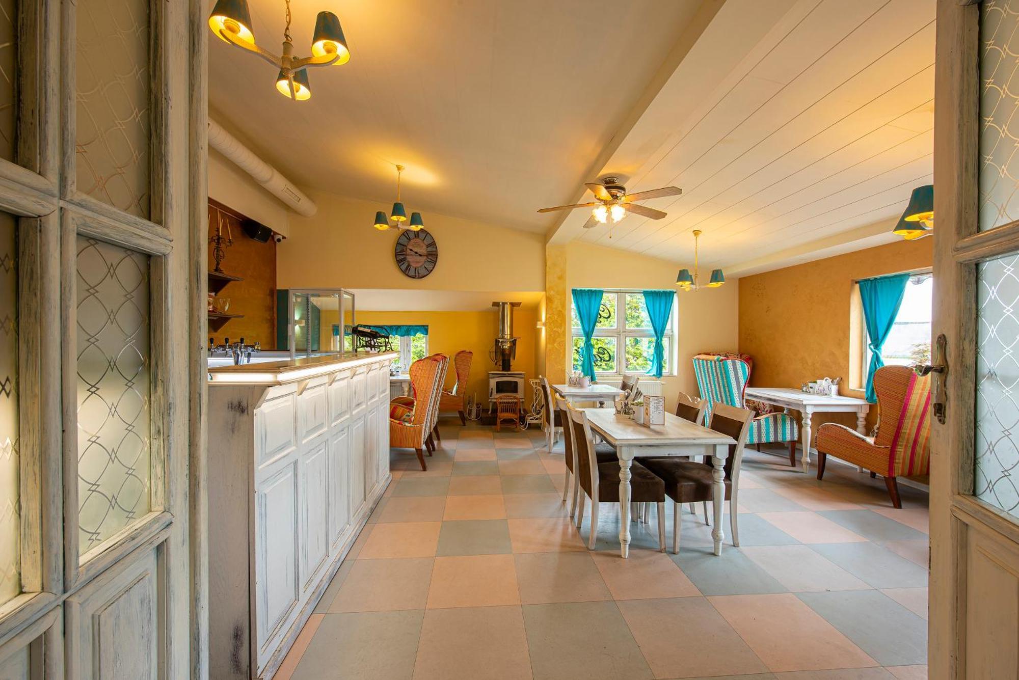 Motel&Restaurant Lavender Poprad Eksteriør billede